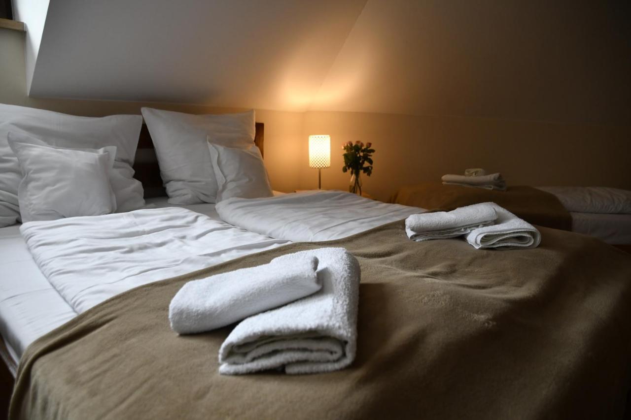 Gosciniec Pod Lubomirem Bed & Breakfast Weglowka  Bagian luar foto