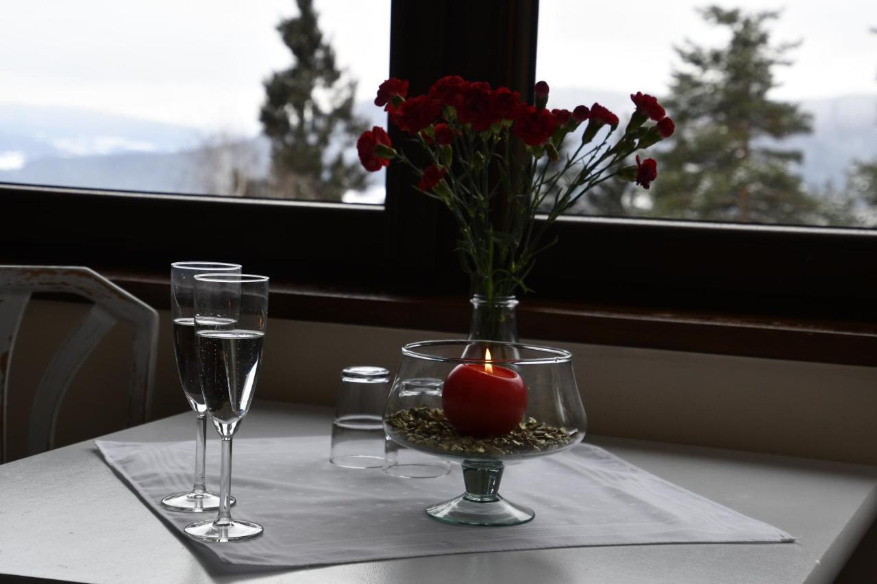 Gosciniec Pod Lubomirem Bed & Breakfast Weglowka  Bagian luar foto