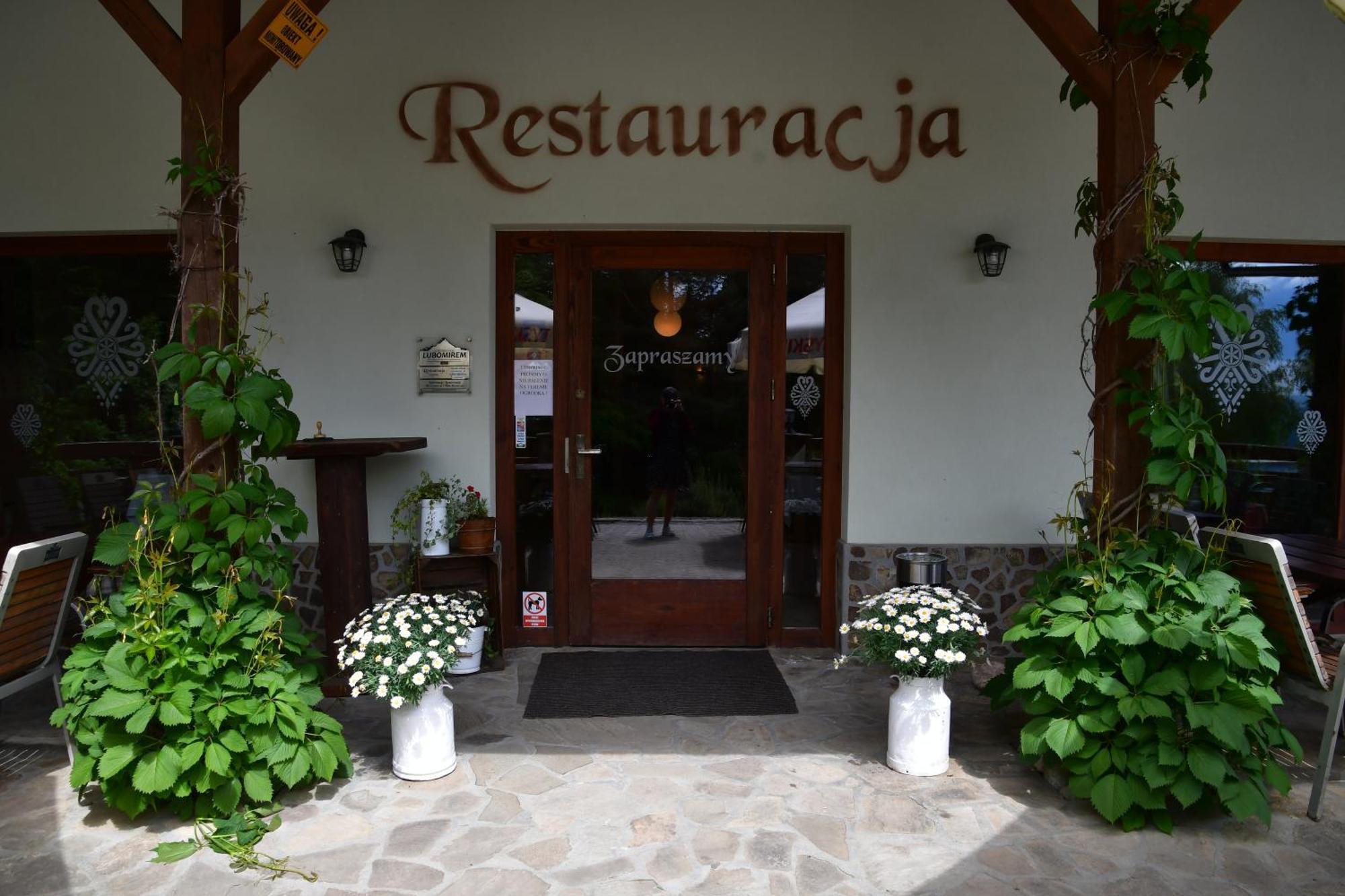 Gosciniec Pod Lubomirem Bed & Breakfast Weglowka  Bagian luar foto
