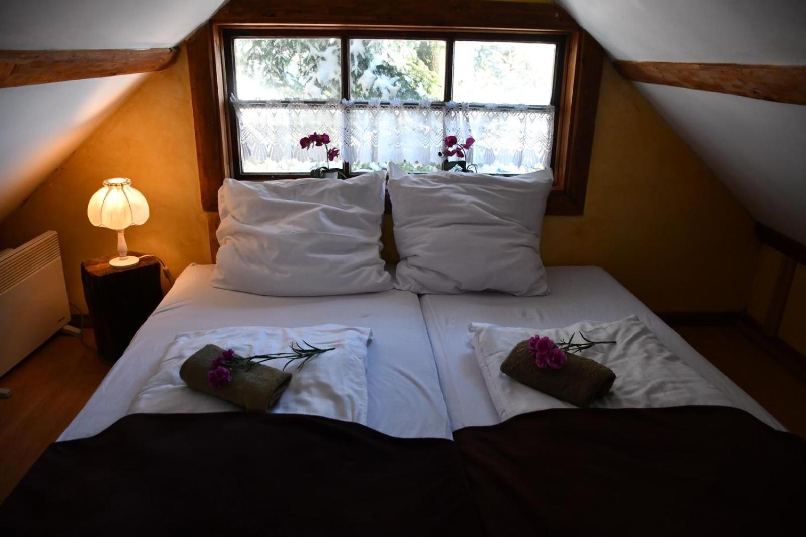 Gosciniec Pod Lubomirem Bed & Breakfast Weglowka  Bagian luar foto